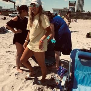 Meet your Posher, Kayla